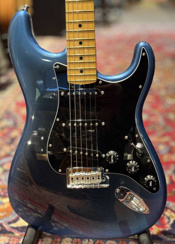 Fender Pro II Dark Knight Stratocaster