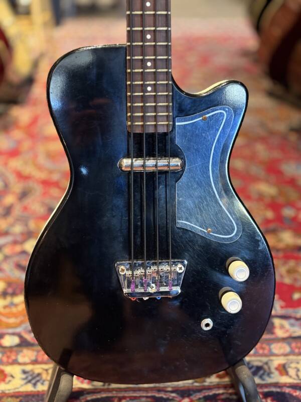 1965 Silvertone 1444 Black Dolphin Nose