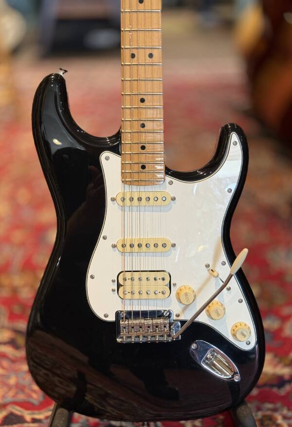 2024 Fender Player II Stratocaster Black HSS